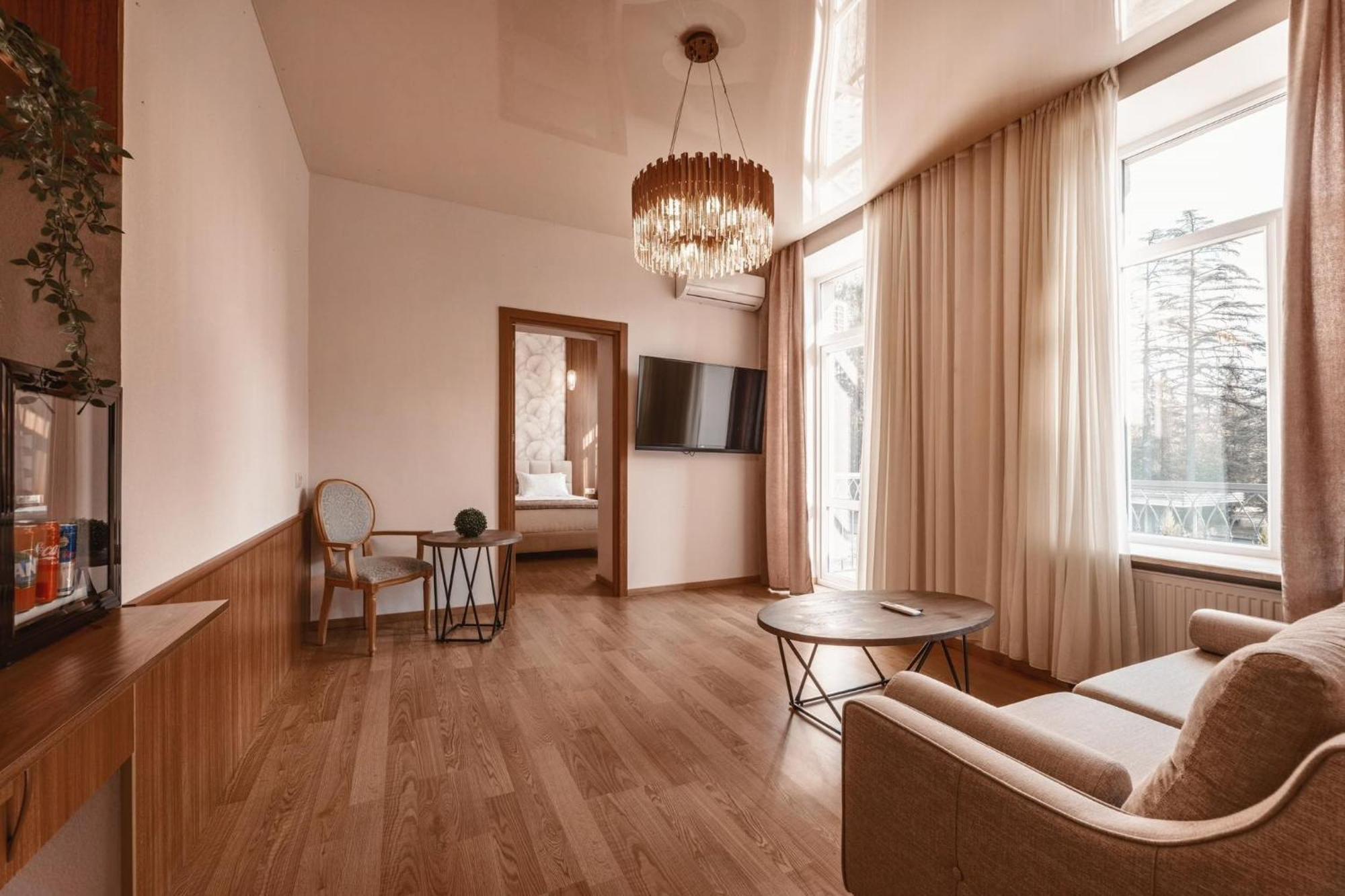 Park Hotel Tskaltubo - Balneo Resort Ngoại thất bức ảnh